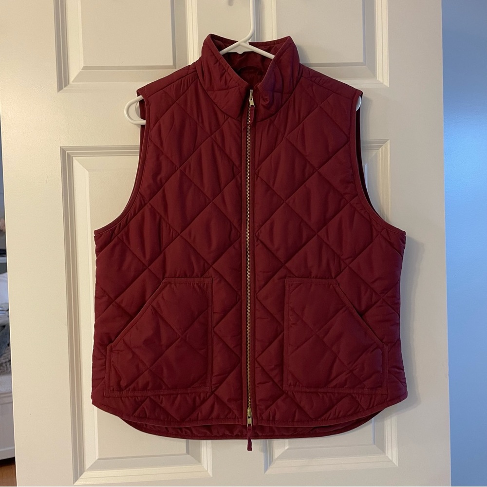 Jcrew Diamond Quilted maroon puffer vest